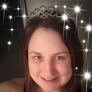 Meet your Posher, Becka